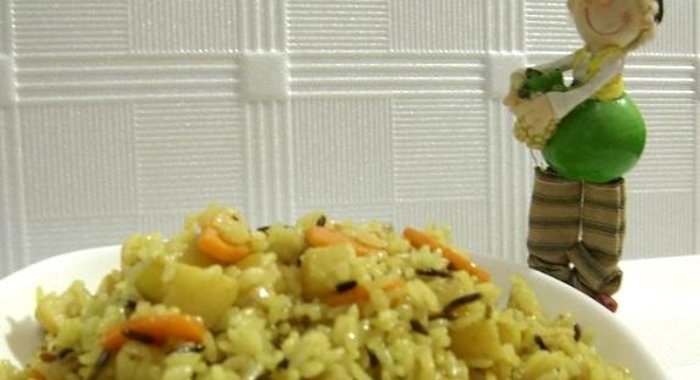 Вегетарианский плов с айвой