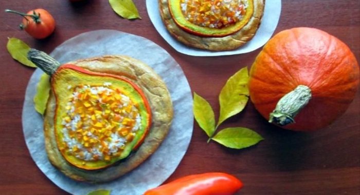 Осенняя пицца-тыква с овощами