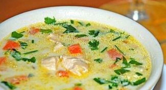 Сливочный суп с курицей в итальянском стиле