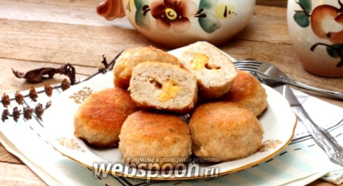 Куриные котлеты с сыром