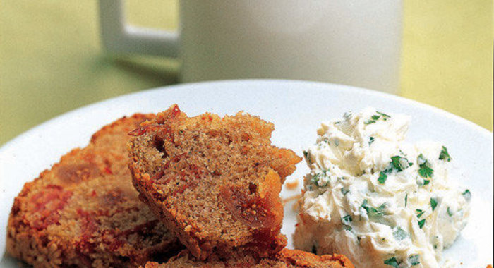 Творог бутербродный и кекс с инжиром