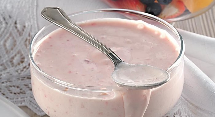 Сметанный крем с ягодами