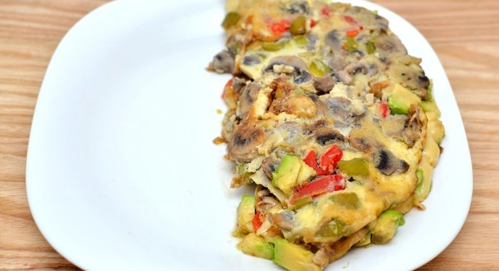 Омлет с сыром и овощами