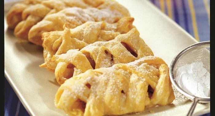 Слойки с виноградом