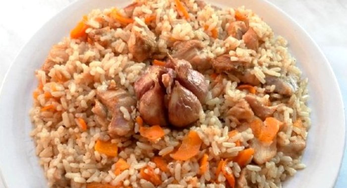 Плов из куриных бедрышек