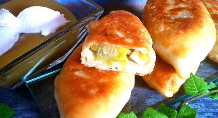 Пирожки с ревенем