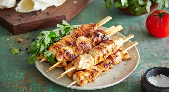 Шашлык из курицы в маринаде из пива и меда