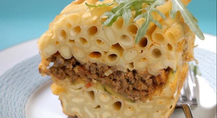 Макаронная запеканка с фаршем и цукини