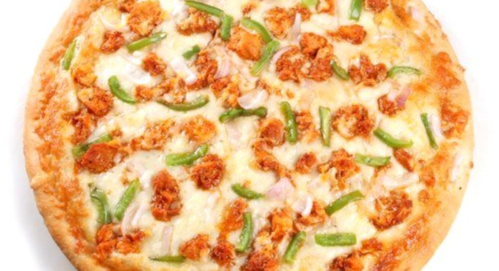 Пицца с курицей тикка