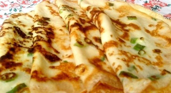 Блины с зеленым луком