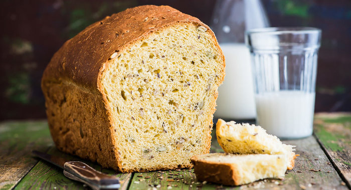 Хлеб на соевом молоке с семечками и медом