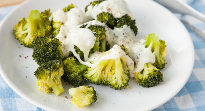 Кекс с яблоками и орехами