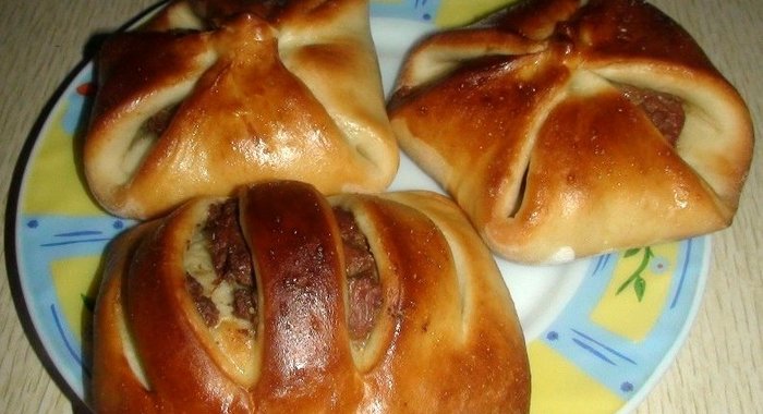 Дрожжевые пирожки с начинкой