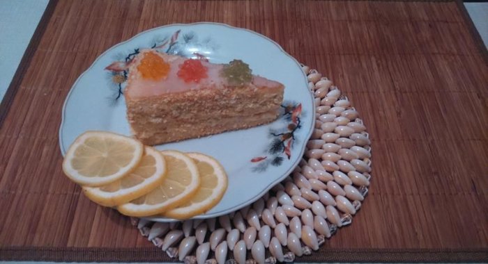 Медовое пирожное с заварным кремом