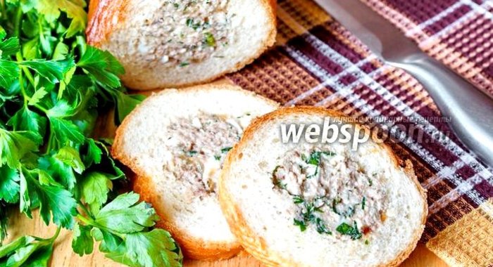 Батон фаршированный консервой