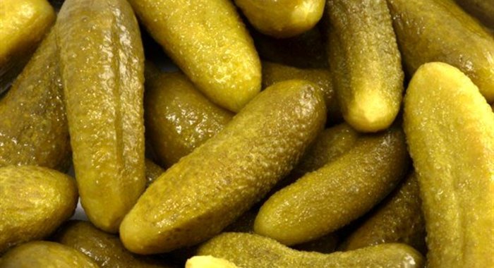 Соленые огурцы