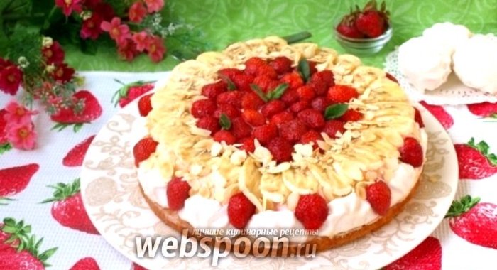 Клубнично-банановый торт с зефиром