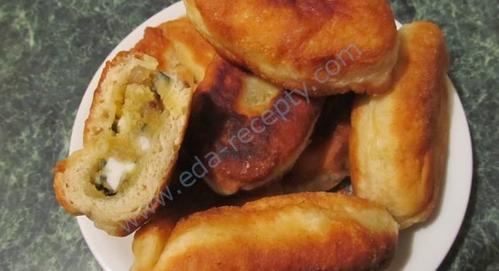 Пирожки жареные на дрожжах на сковороде