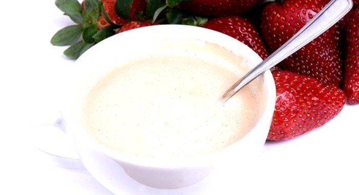 Суп-пюре из свежих ягод и сметаны