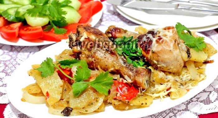 Куриные голени в маринаде, запечённые с овощами