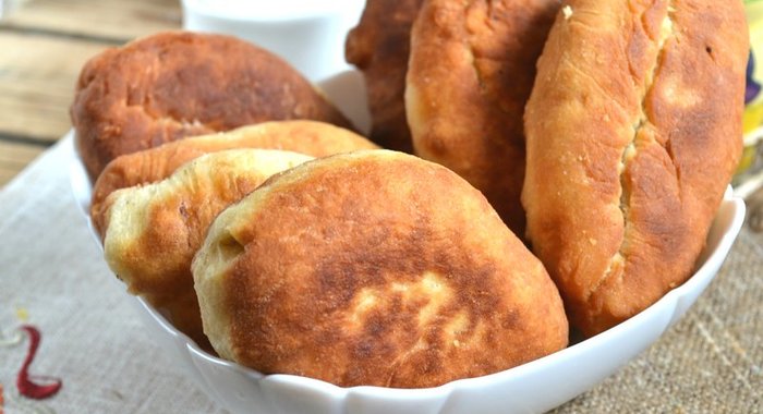 Пирожки с луком на кефире