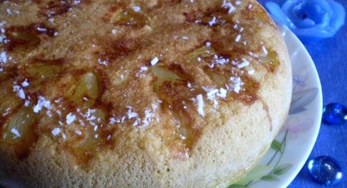 Пирог с консервированным ананасом