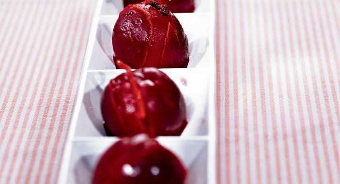 Пряные сливы в маринаде