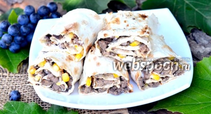 Рулетики из лаваша с кукурузой и куриной печенью