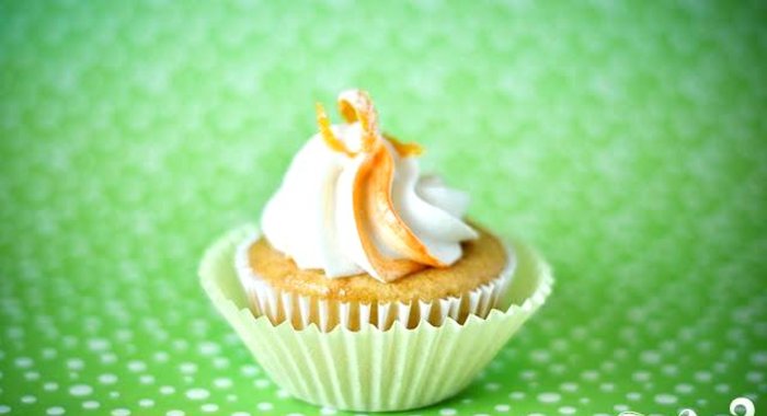 Апельсиновые капкейки с глазурью