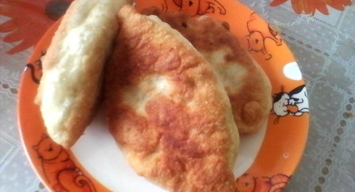 Жаренные с рыбой пирожки