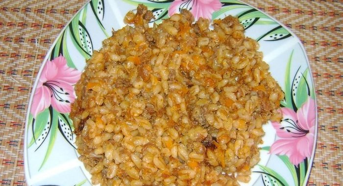 Плов из перловки в мультиварке