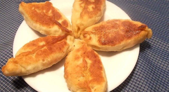 Пирожки с морковью и яблоком