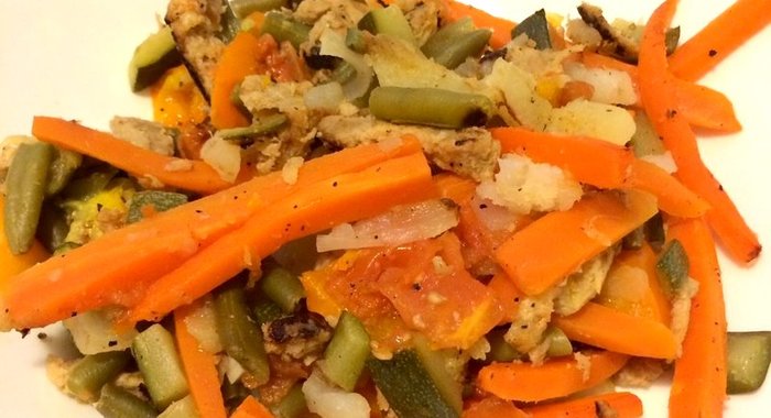 Тушеные овощи с соевым мясом