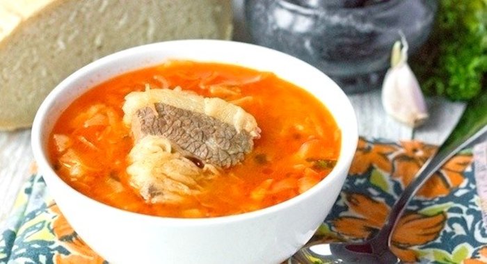 Свежие щи с говядиной