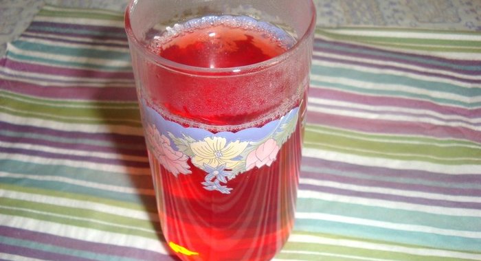 Компот из клубники в мультиварке