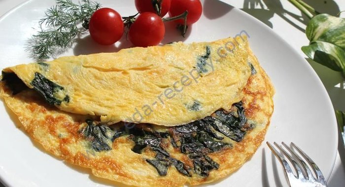 Омлет со шпинатом