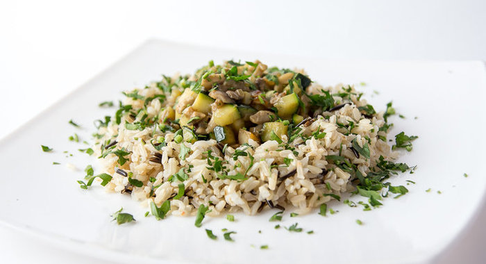 Грибное рагу с диким рисом