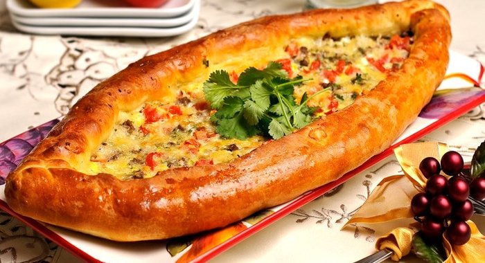 Турецкая пицца Пайд