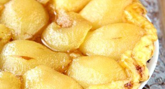 Грушевый тарт татен со слоеным тестом