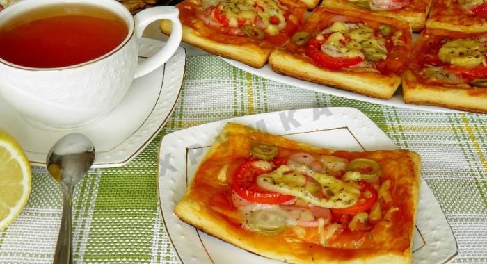 Пицца из слоеного дрожжевого теста