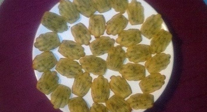 Печенье «Мадлен» с чаем