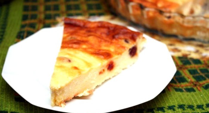 Творожная запеканка с черносливом