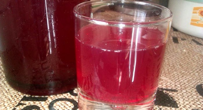 Яблочный компот с вишней и бананом