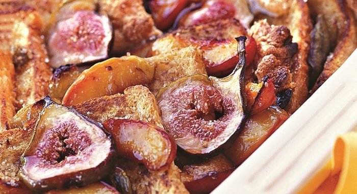 Запеканка из хлеба и фруктов