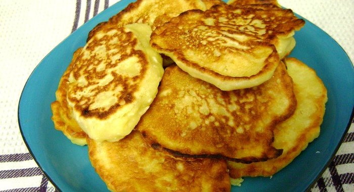 Кукурузные оладьи с кокосовой стружкой