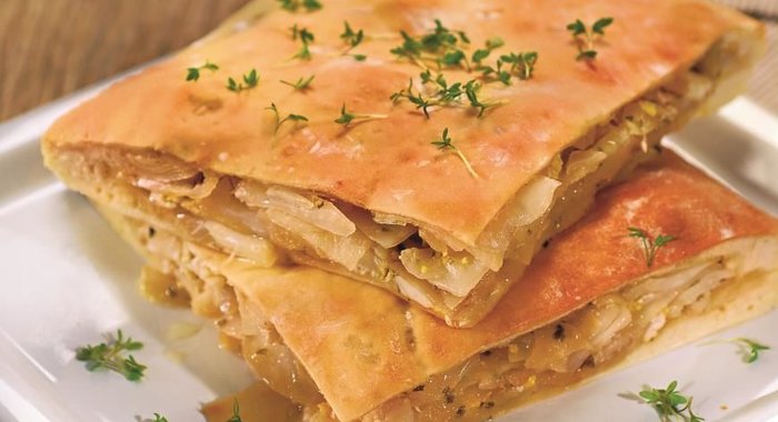 Пирог с капустой и яйцом