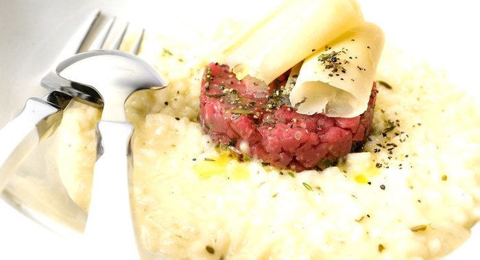 Ризотто с тартаром из говядины