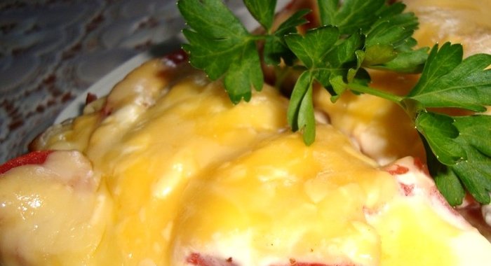 Пицца на сковороде из батона