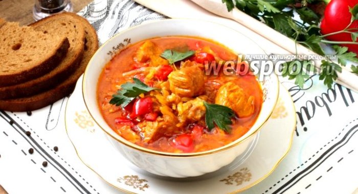 Свиной гуляш с квашеной капустой в мультиварке