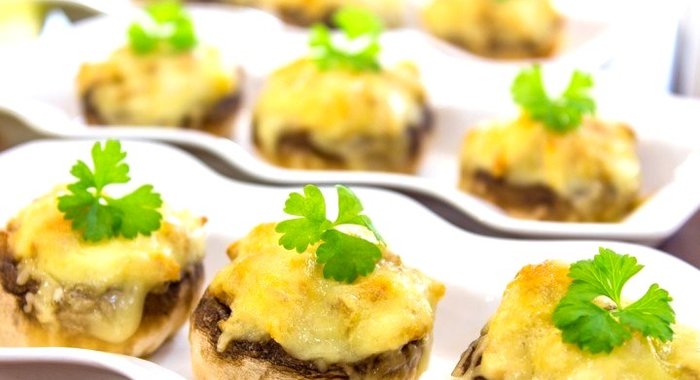 Фаршированные шампиньоны